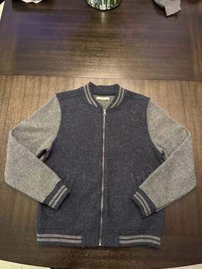 Mango bomber gray and navy mens size M